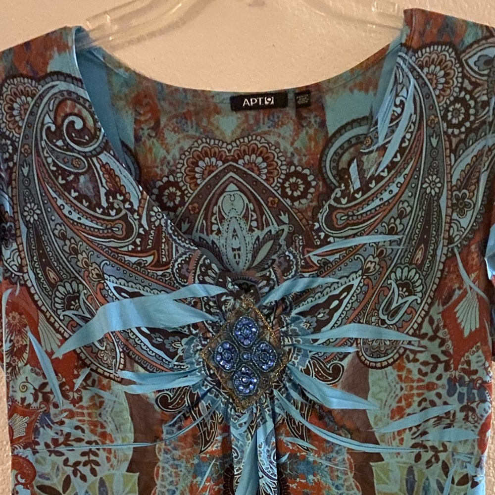 APT 9 Print Top, V Neckline, Cap Sleeve, Size Petite Medium, blue/brown - Picture 5 of 6